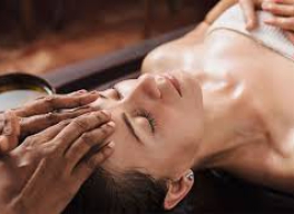 GỘI ĐẦU DƯỠNG SINH VÀ NHỮNG LỢI ÍCH KHÔNG NGỜ TỚI