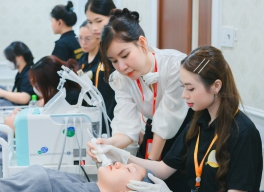 TUYỂN SINH NGÀNH CHĂM SÓC DA THÁNG 6/2024 - CARITA ACADEMY