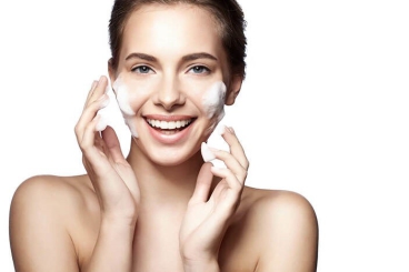 CÁCH NHẬN BIẾT DA DẦU ĐỂ CHĂM SÓC LÀN DA CỦA BẠN