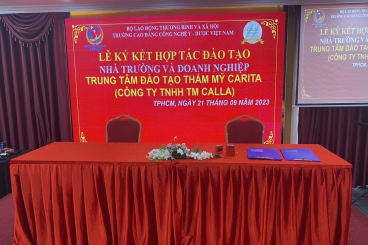 LỄ KÝ KẾT HỢP TÁC ĐÀO TẠO VỚI TRƯỜNG CAO ĐẲNG CÔNG NGHỆ Y- DƯỢC VIỆT NAM