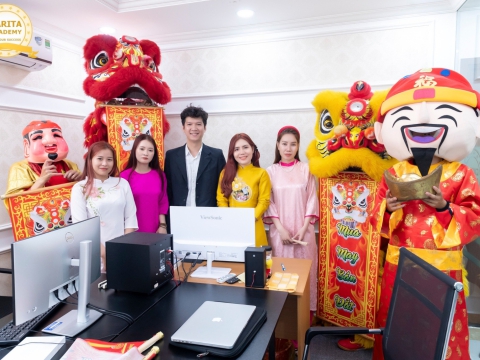 Khai trương đầu xuân 2024