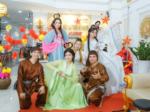  RƯỚC ĐÈN TRÔNG TRĂNG – RẮNG RỠ TƯƠNG LAI CÙNG CARITA ACADEMY! 