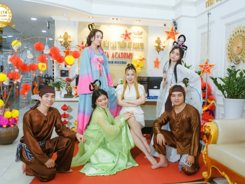  RƯỚC ĐÈN TRÔNG TRĂNG – RẮNG RỠ TƯƠNG LAI CÙNG CARITA ACADEMY! 