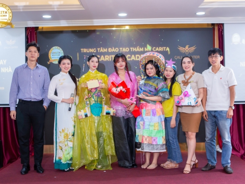 Thời trang tái chế - Nail