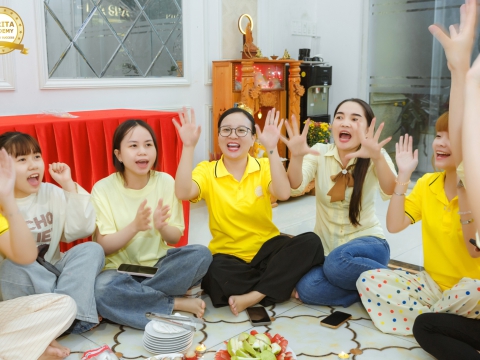 Trung thu tại Carita Academy