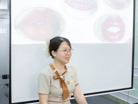 Carita ươm màu những kỹ thuật viên phun xăm chuyên nghiệp