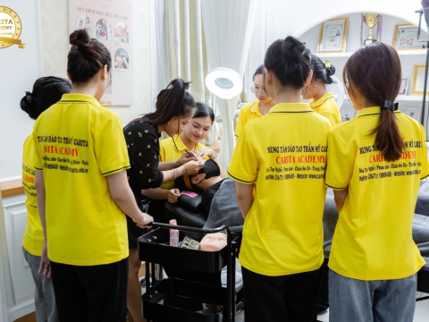 LỚP HỌC NỐI MI CHUYÊN NGHIỆP