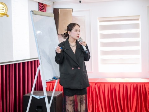 LỚP HỌC NỐI MI