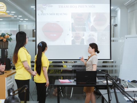 THEO NGHỀ PHUN XĂM CÓ KHÓ KHÔNG?