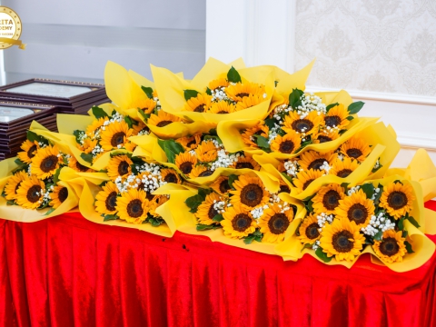 LỄ TỐT NGHIỆP TẠI CARITA ACADEMY