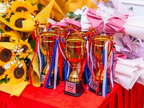 LỄ TỐT NGHIỆP TẠI CARITA ACADEMY