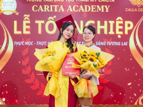 CÔ ĐÀO CÙNG HỌC VIÊN LỚP PHUN XĂM