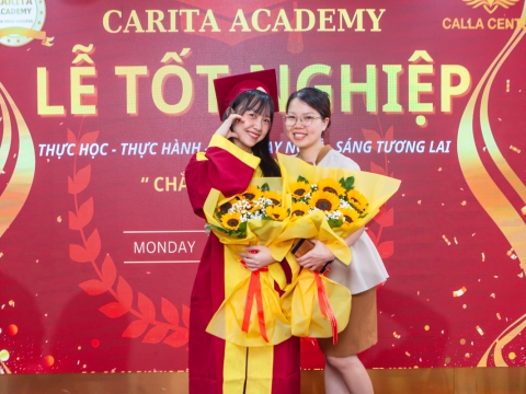 CÔ ĐÀO CÙNG HỌC VIÊN LỚP PHUN XĂM