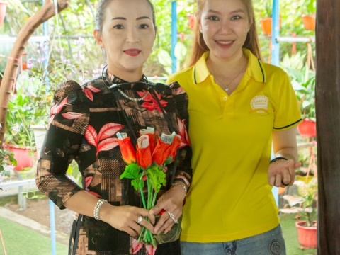 Cùng các học viên xinh đẹp Carita Academy