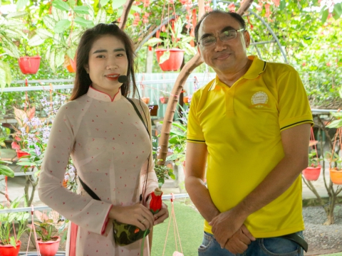 Cùng các học viên xinh đẹp Carita Academy