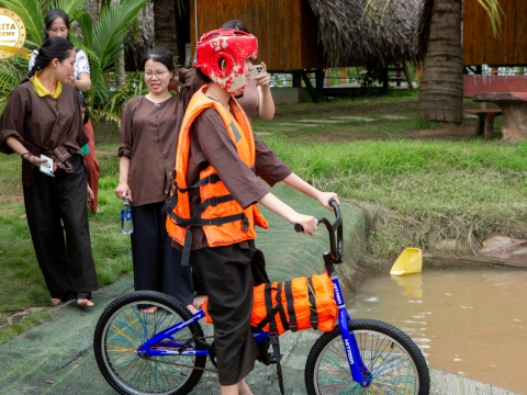 TRÒ CHƠI TẠI CỒN PHỤNG BẾN TRE