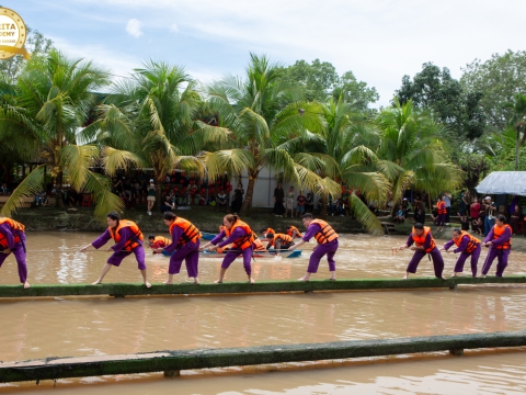 TRÒ CHƠI TẠI CỒN PHỤNG BẾN TRE