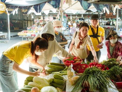 Các lớp đi chợ nấu ăn