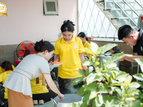 Các lớp đi chợ nấu ăn