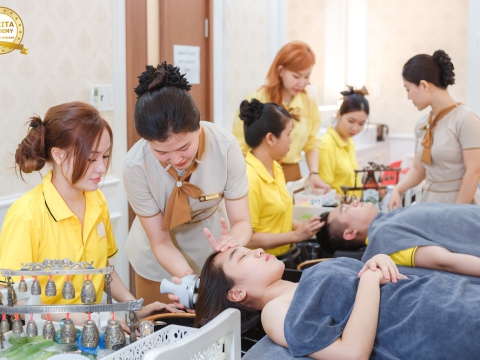 Gương mặt vàng trong làng ""trả bài"" tại Carita Academy gọi tên các chiến thần nhà mình