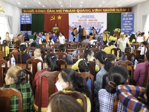 Carita Academy: Lan Tỏa Yêu Thương Đến Phụ Nữ Vùng Biên