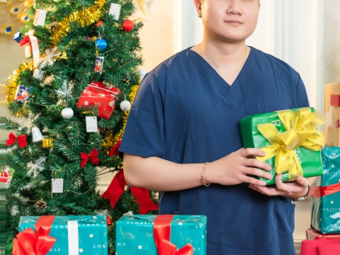 Giáng sinh rực rỡ - Tặng quà cực khủng