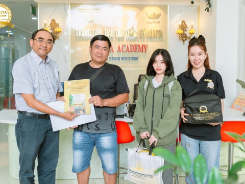 HỌC VIÊN LỚP CHĂM SÓC DA