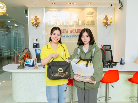 HỌC VIÊN LỚP CHĂM SÓC DA