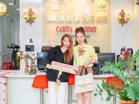 HỌC VIÊN CHỐT COMBO NGHỀ CHĂM SÓC DA - PHUN XĂM THẨM MỸ