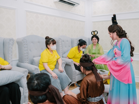 CHÚ CỘI HẠ TRẦN Đi HỌC NGHỀ NAIL: HÀNH TRÌNH TỪ GỐC ĐA ĐẾN TAY NGHỀ LÀM ĐẸP