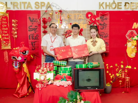 Trao quà Tết 2026