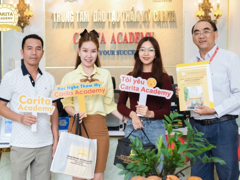 HỌC SINH MỚI LỚP CHĂM SÓC DA