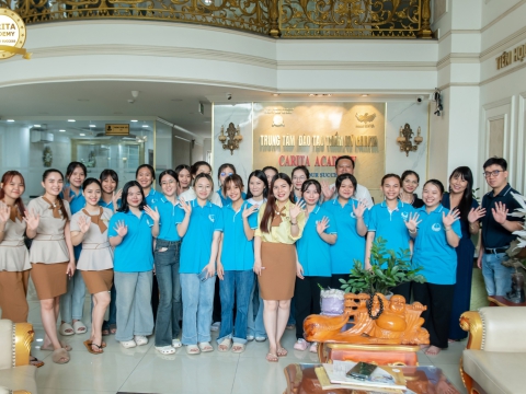 TRƯỜNG CAO ĐẲNG Y DƯỢC THAM QUAN TRUNG TÂM CARITA