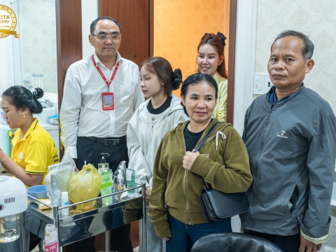 HỌC VIÊN MỚI ĐẦY NĂNG LƯỢNG CỦA NHÀ CARITA