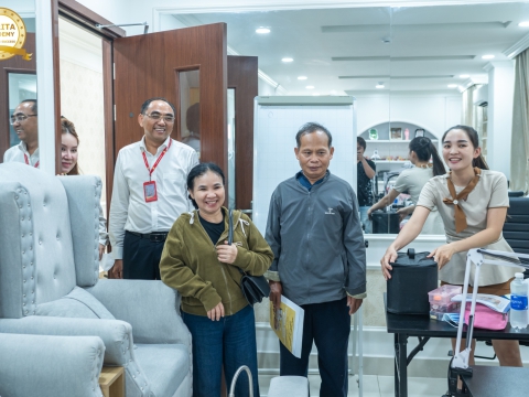 HỌC VIÊN MỚI ĐẦY NĂNG LƯỢNG CỦA NHÀ CARITA