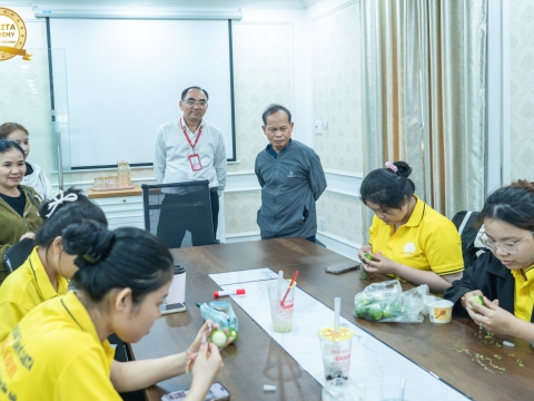 HỌC VIÊN MỚI ĐẦY NĂNG LƯỢNG CỦA NHÀ CARITA