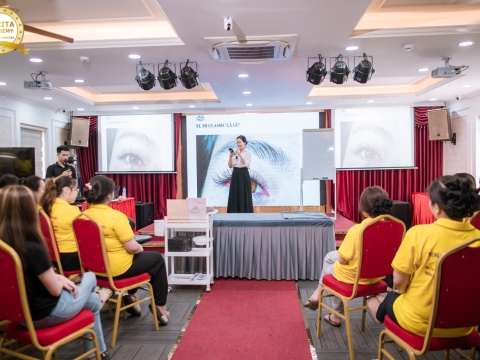 3 lý do để theo học ngành nối mi tại Carita