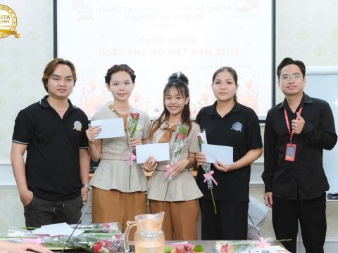 Chúc mừng 20/10 chị em ở Carita