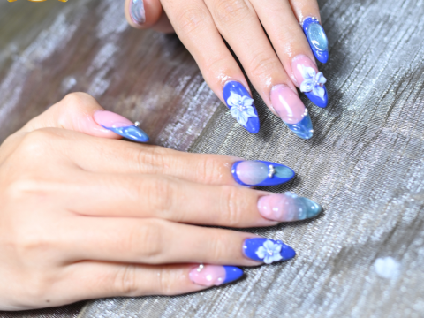 Học viên lớp Nail lên mẫu