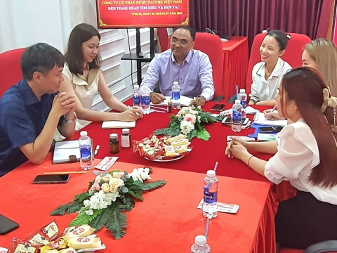 Hợp tác liên kết đối tác