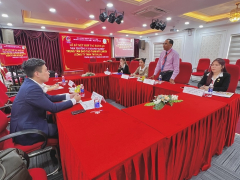 Lễ hợp tác đào tạo với Trường cao đẳng công nghệ Y - Dược Việt Nam 21/9/2023