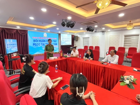 Bồi huấn công tác phòng cháy chữa cháy tại trung tâm đào tạo thẩm mỹ Carita