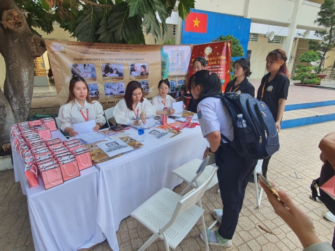 Tuyển sinh nghề thẩm mỹ ngày 5/4/2024 tại trường THPT Quang Trung Thị trấn Gò Dầu, Tây Ninh 