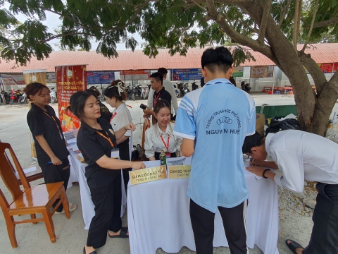 Tuyển sinh nghề thẩm mỹ ngày 5/4/2024 tại trường THPH Nguyễn Huệ, Thị trấn Bến Cầu, Tây Ninh