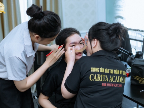 Phòng lý thuyết phun xăm Carita