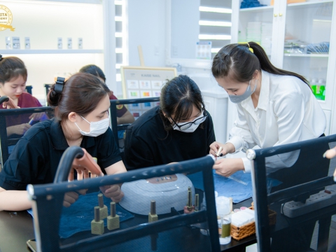 Lớp thực hành nail