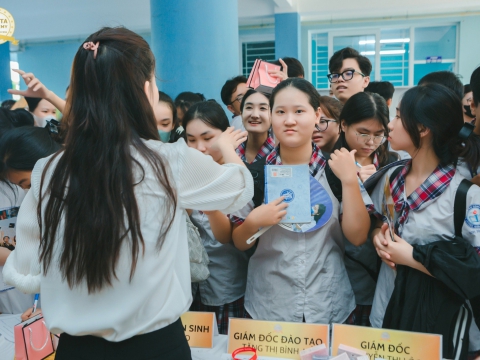 Tuyển sinh ngành thẩm mỹ tại trường Giáo dục thường xuyên Quận 12 ngày 13/05/2024