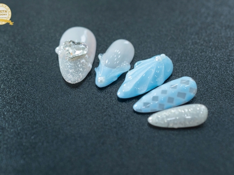 Khóa Học Nail 0Đ: Khám Phá Nghệ Thuật Trang Trí Móng Đẹp