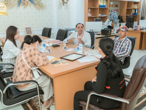 Vui Mừng Chào Đón Em Học Viên Từ Long An Đến Với Carita Academy - Hãy Cùng Khám Phá Thế Giới Tri Thức Mới