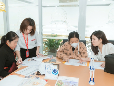Vui Mừng Chào Đón Em Học Viên Từ Long An Đến Với Carita Academy - Hãy Cùng Khám Phá Thế Giới Tri Thức Mới